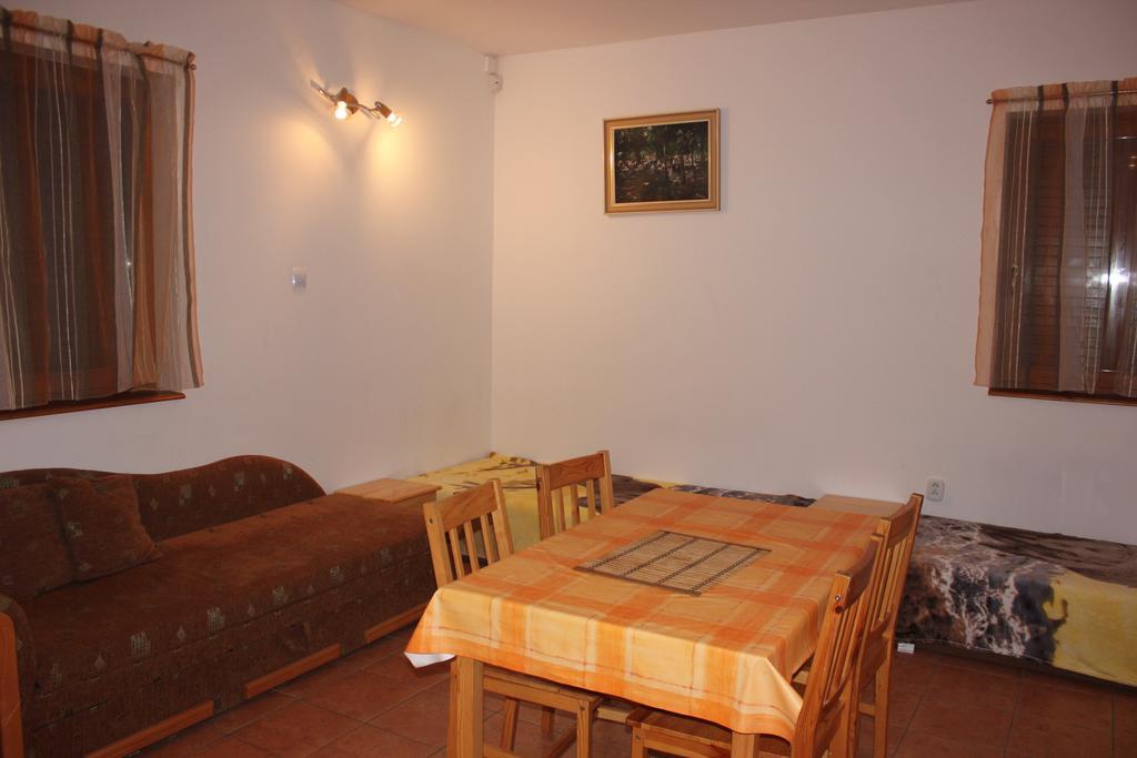 Apartmany Vinné 객실 사진